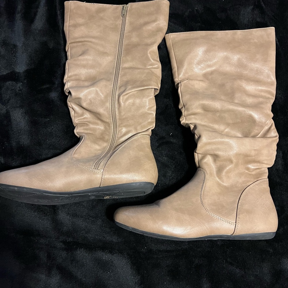 Taupe boots size 10